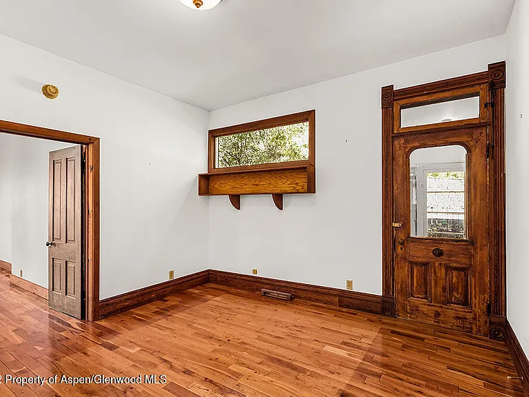 235 E Homestead Dr — Photo 9