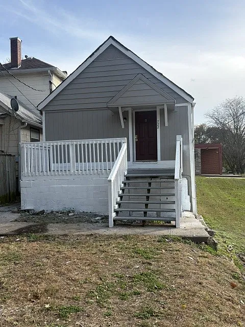 2 bed, 800 sqft, $1,170 — Photo 1