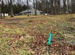 2880 Center Rd, Avon, OH 44011