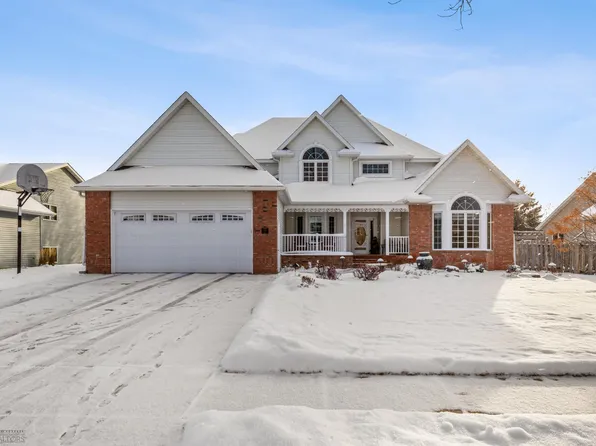 928 42nd Ave N, Fargo, ND 58102