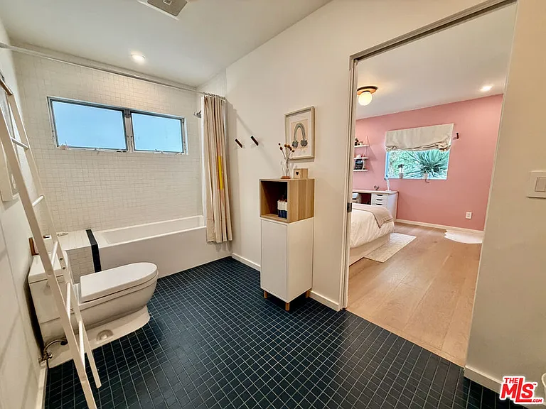 4355 Kenyon Ave — Photo 14