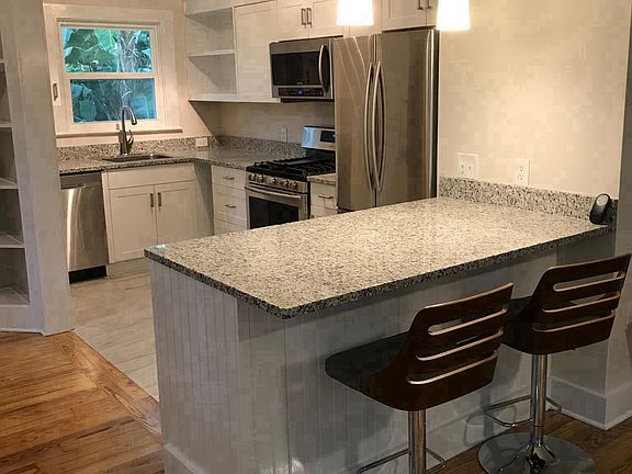 5th image of 773 Antonette Ave