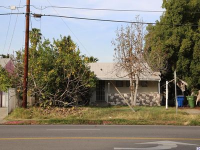 11841 Burbank Blvd, Valley Village, CA, 91607