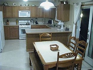 Eat in Kitchen, lots of counter space.