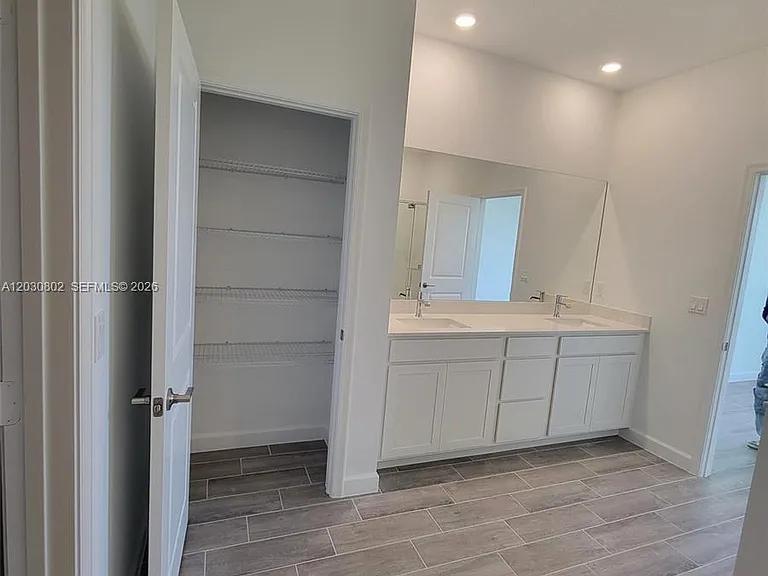 1689 Whistlegrass Ln — Photo 19