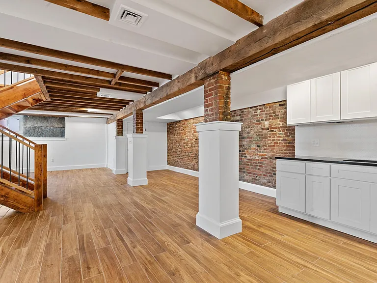 112 Gore St #1 — Photo 4