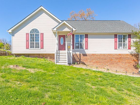 3rd image of 8411 Rocky Brook Ln