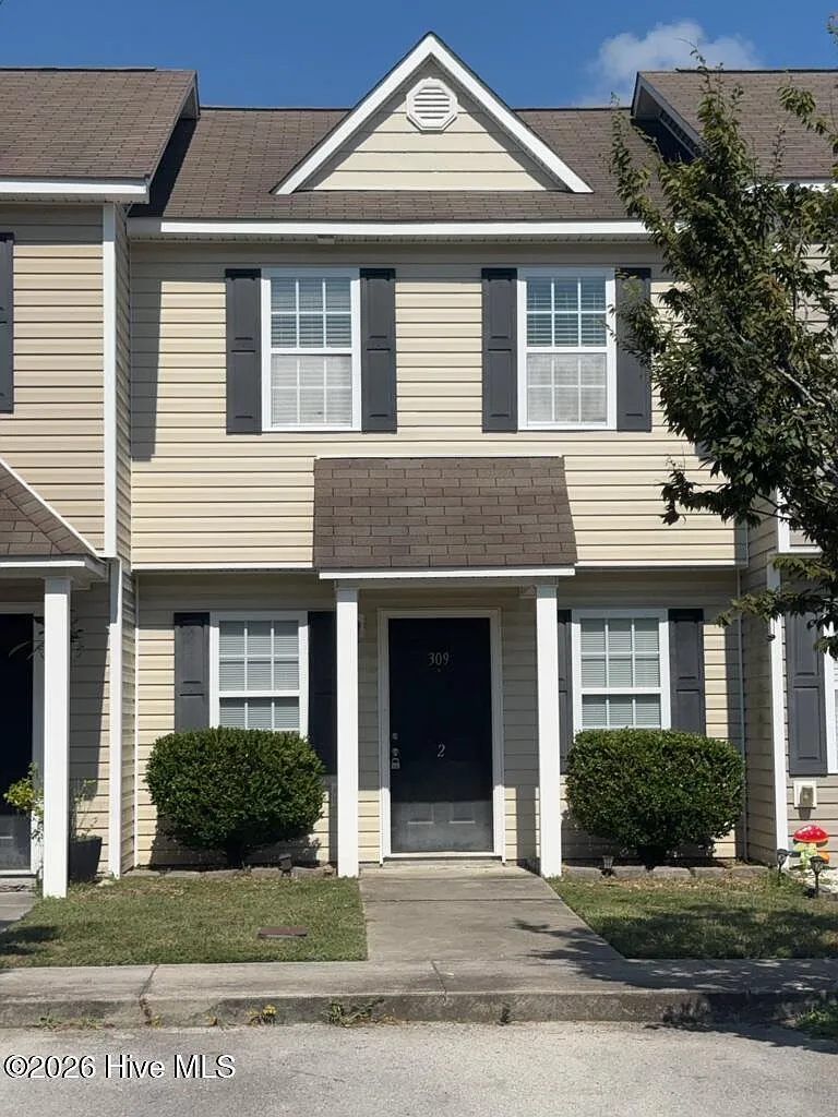 2 bed, 2.5 bath, 1008 sqft, $1,200 — Photo 1
