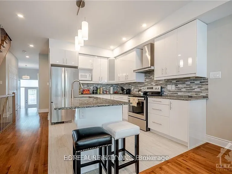 560 Mutual St — Photo 8
