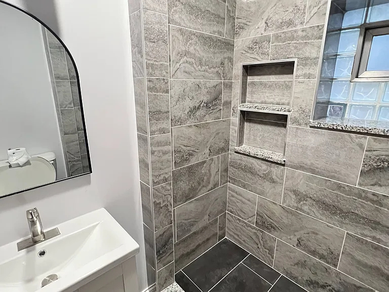 2029 W 53rd St #1 — Photo 15