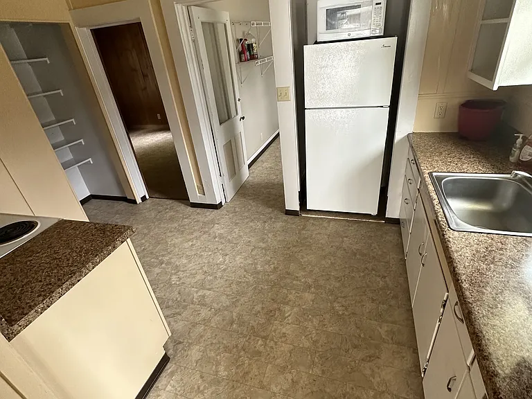718 Cedar St — Photo 11
