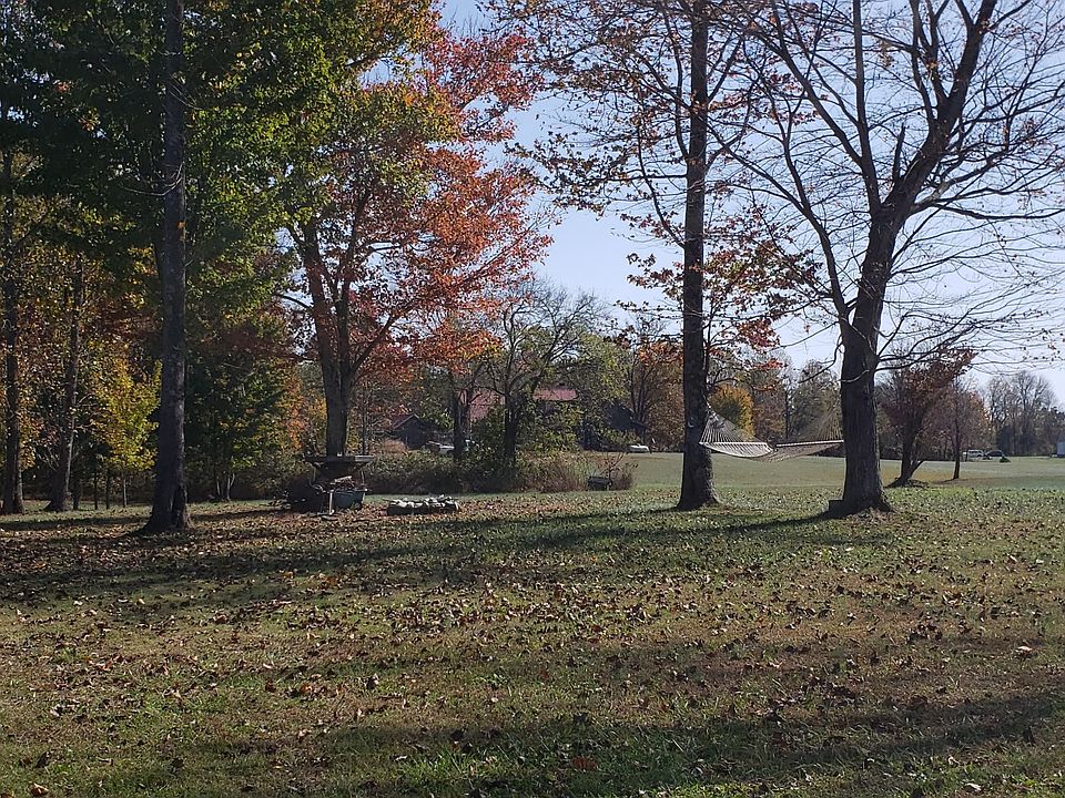 2nd image of 968 Mount Vernon Rd