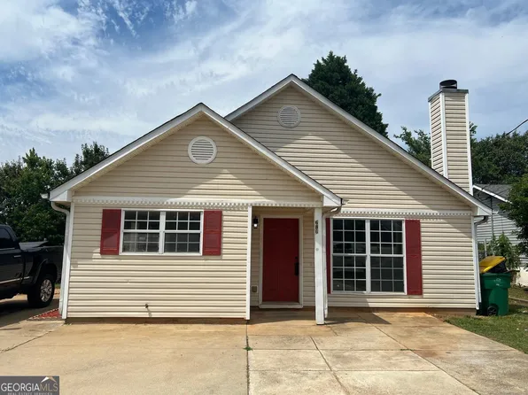 686 Morrow Rd, Forest Park, GA 30297