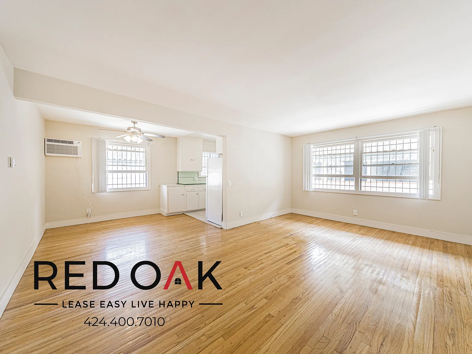 Spacious One Bedroom with Lots of Natural Light and Garage Parking ~ In Pico-Robertson! — Photo 1