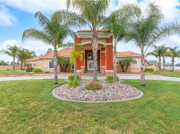 947 W Commonwealth Ave, Hemet, CA 92543