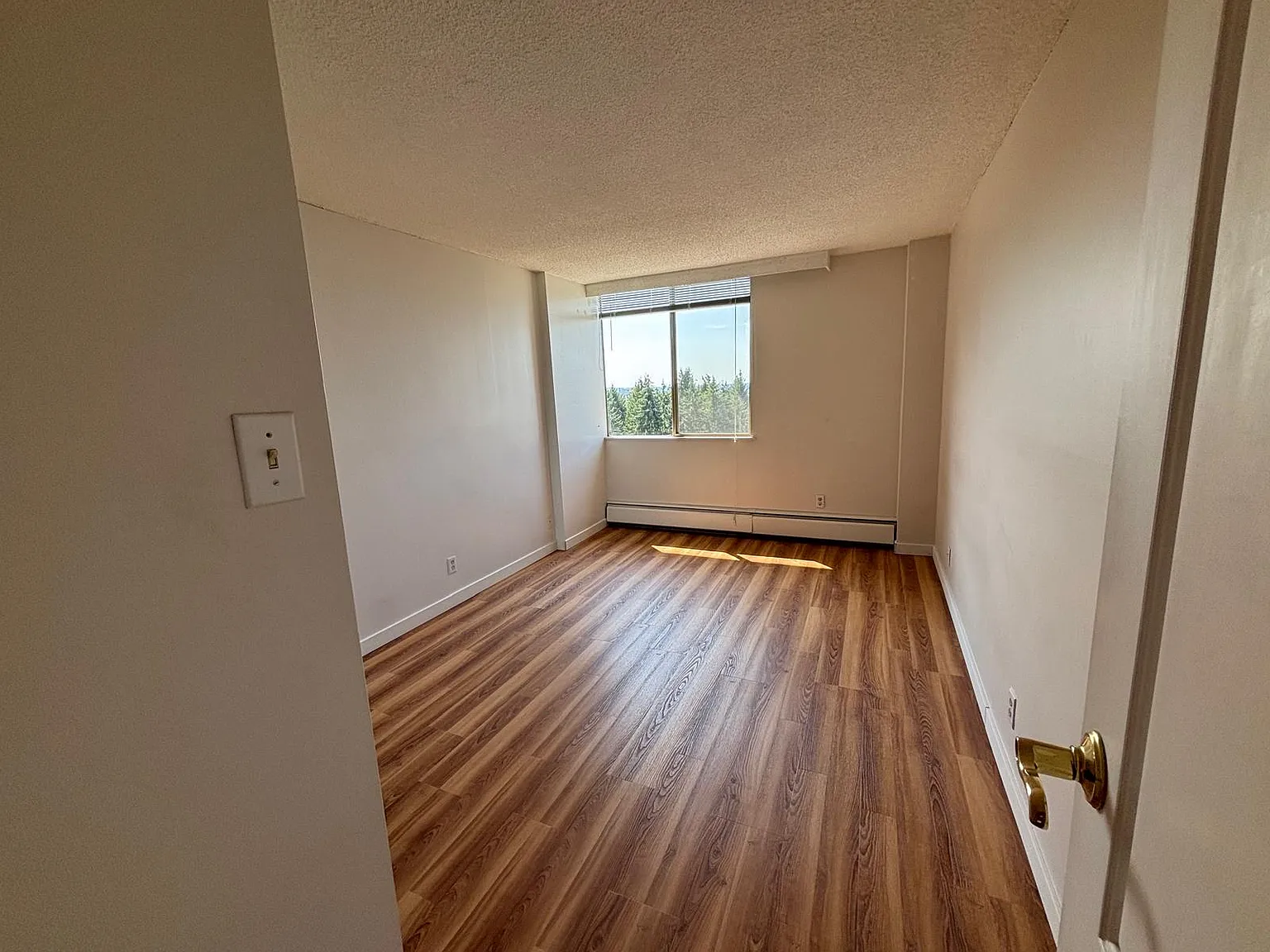 1 bed, 697 sqft, $2,150 — Photo 4
