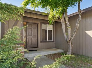 171 Chablis Way, Cloverdale, CA 95425