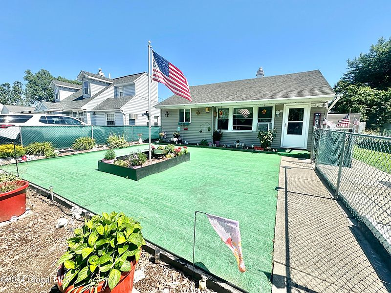 2nd image of 333 Whitehall Road
