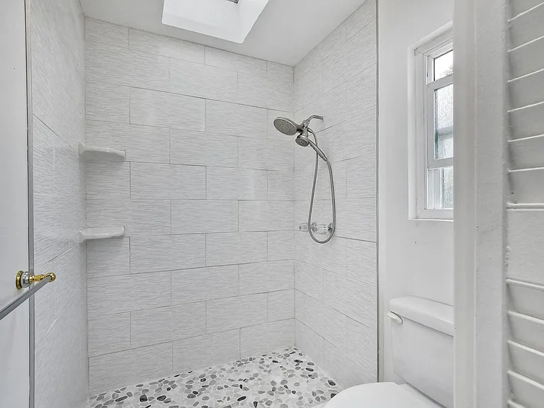 822 Santa Inez — Photo 11