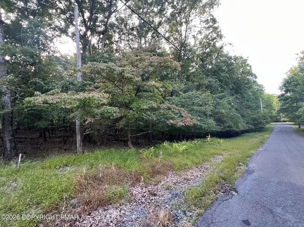 White Dove Dr #48, East Stroudsburg, PA 18302