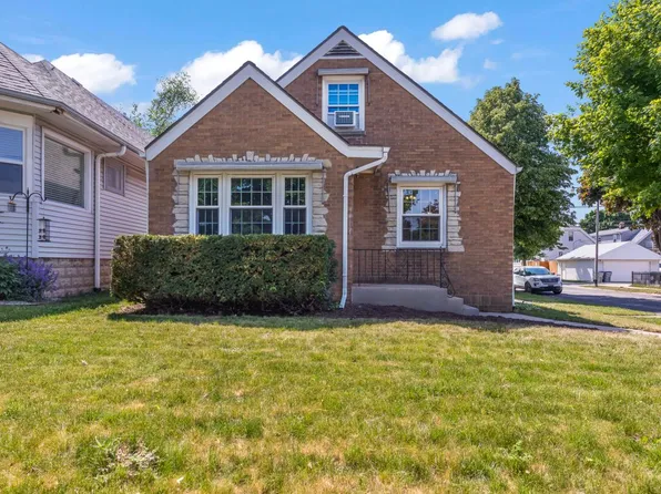 3401 South 9th STREET, Milwaukee, WI 53215