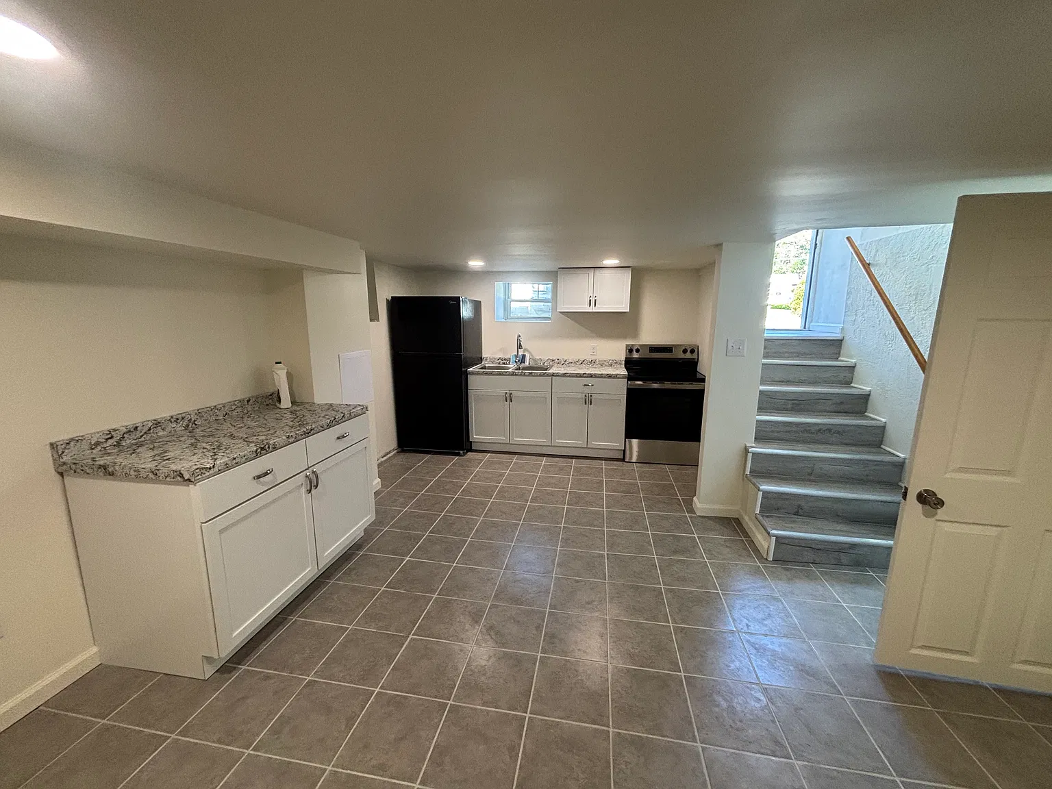 Studio, 600 sqft, $925 — Photo 3