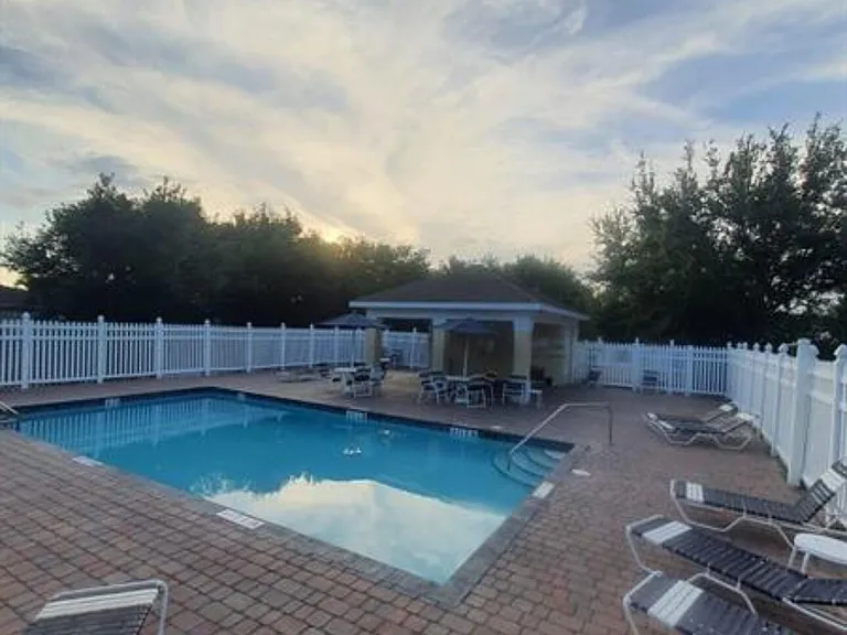 1733 Pointe West Way — Photo 26