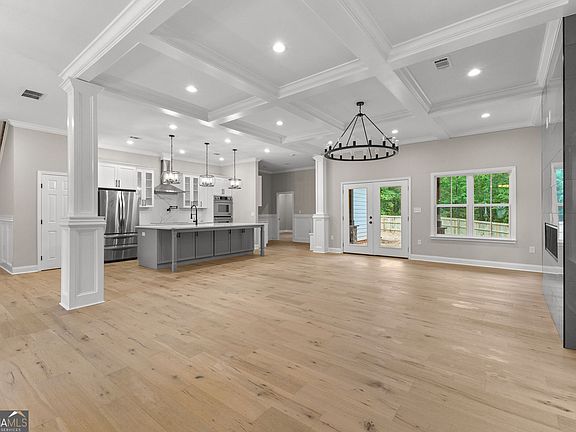 4th image of 7434 Petersburg Rd