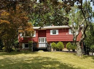 11 Alpine Ct, Congers, NY 10920