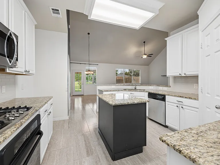 12763 Cardinal Creek Dr — Photo 20
