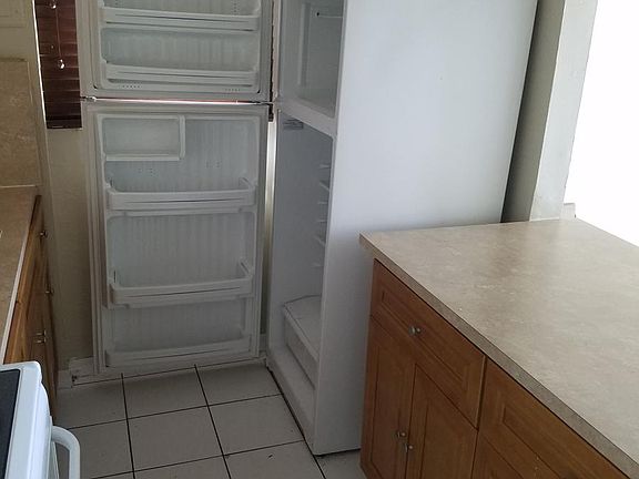 2nd image of 140 NW 14th Ave APT 26