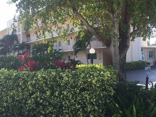 698 NE Spanish River Blvd #250 — Photo 18