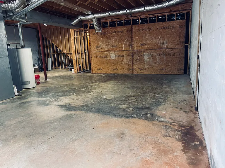 500 Crestview Ln — Photo 31