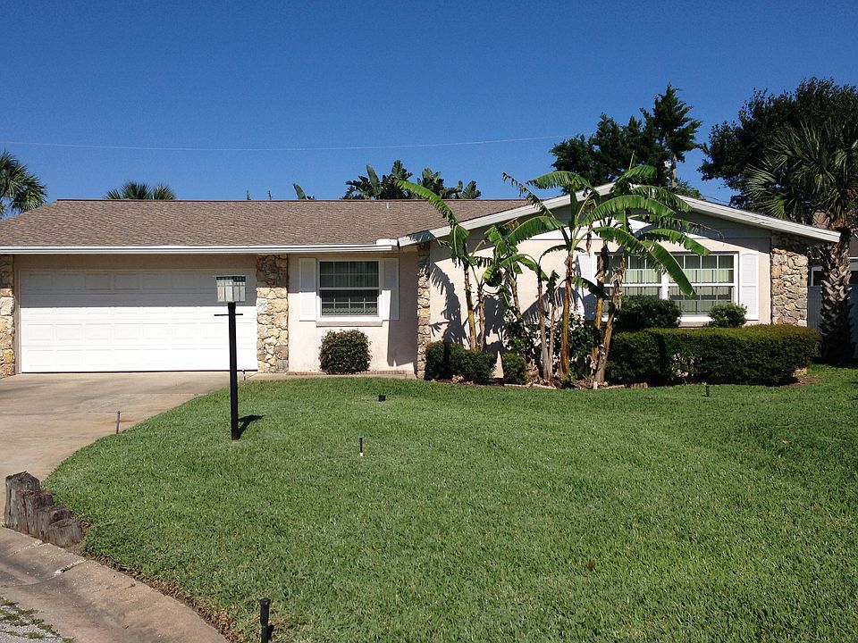 1st image of 3 Nassau Cir