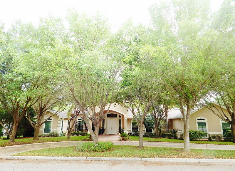 1st image of 4577 River Park Dr