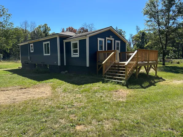 2013 E 36th St, Idlewild, MI 49642