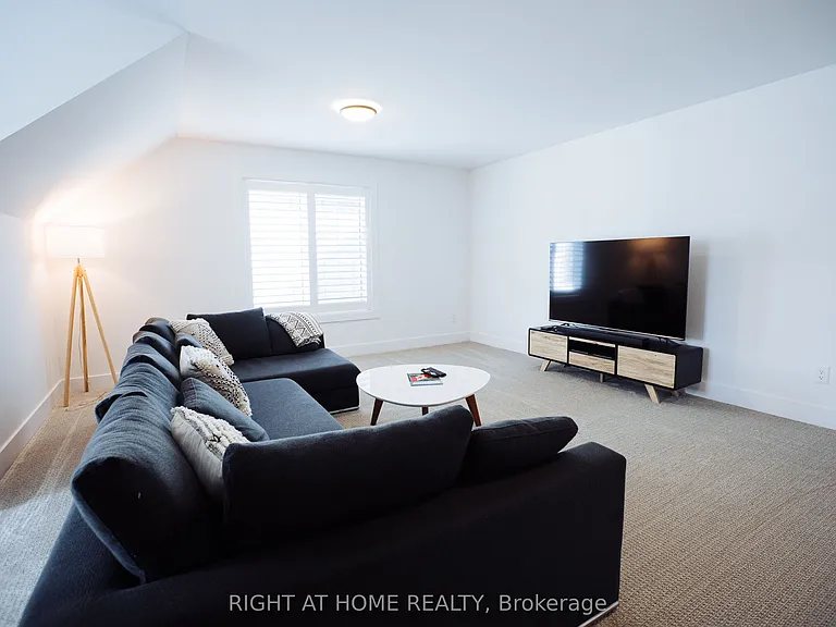 114 Black Willow Cres — Photo 27