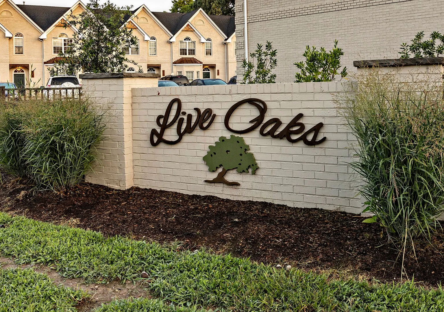 Live Oaks - Old Virginia Beach — Photo 2