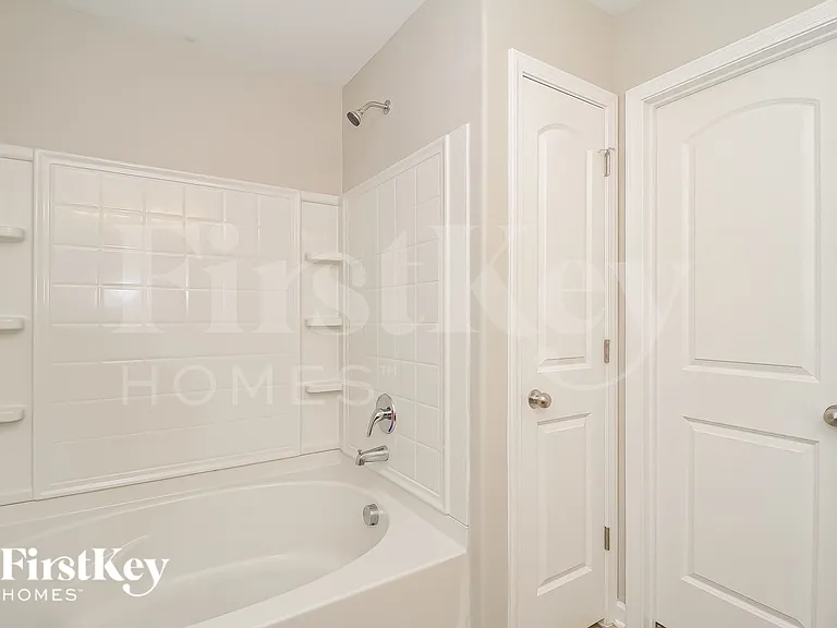 4124 Salem Springs Ct — Photo 13