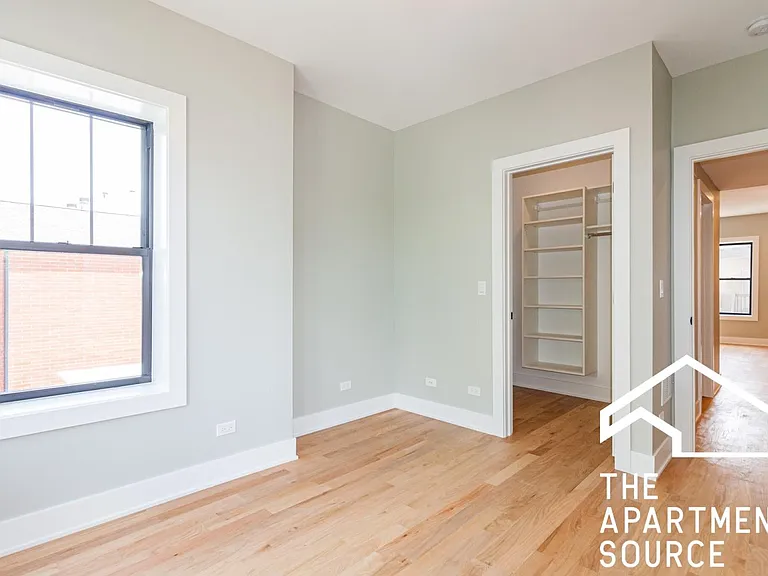 2453 W Logan Blvd #3 — Photo 7