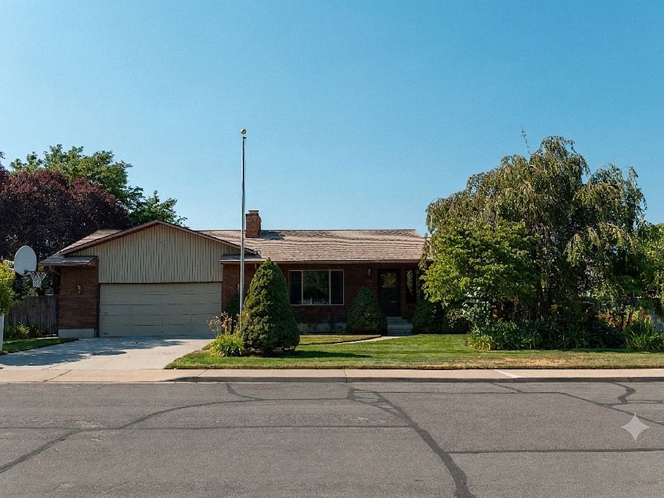 1st image of 1062 E 1010 N