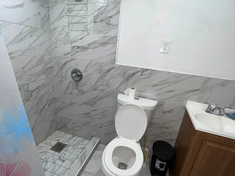18 Raleigh Pl #2 — Photo 7