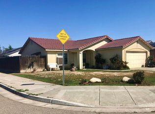 13484 Dylan Ln, Armona, CA 93202