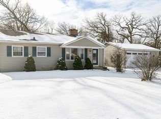 18689 W Deerpath Rd, Grayslake, IL 60030