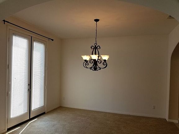 4th image of 46309 Lone Pine Dr