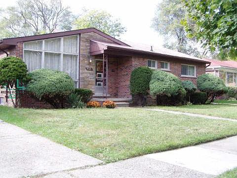 1st image of 23521 Kenosha St
