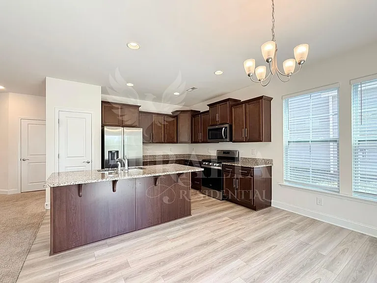 563 Whitley Ridge Dr — Photo 16