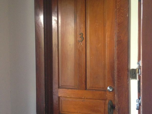 402 S Main St APT 1