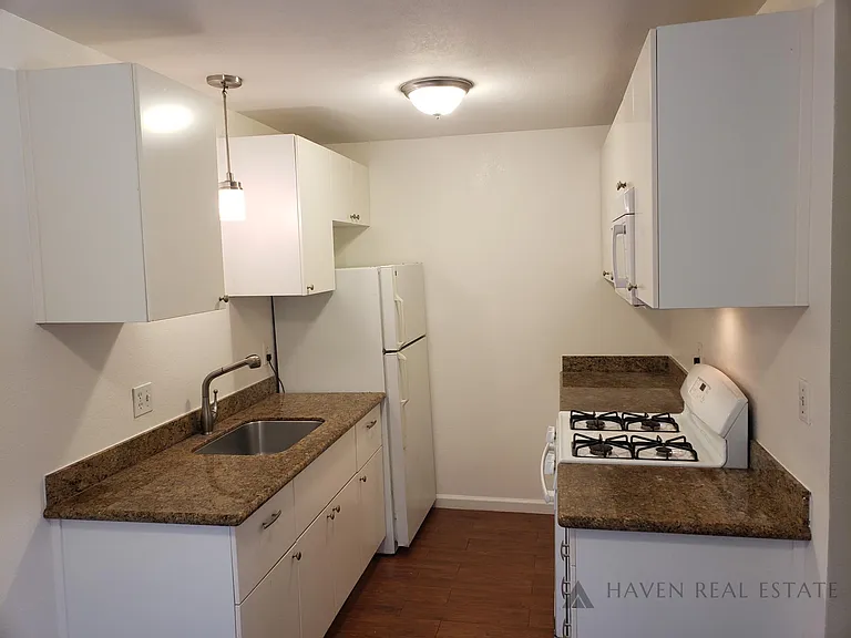 515 Kains Ave #2 — Photo 2