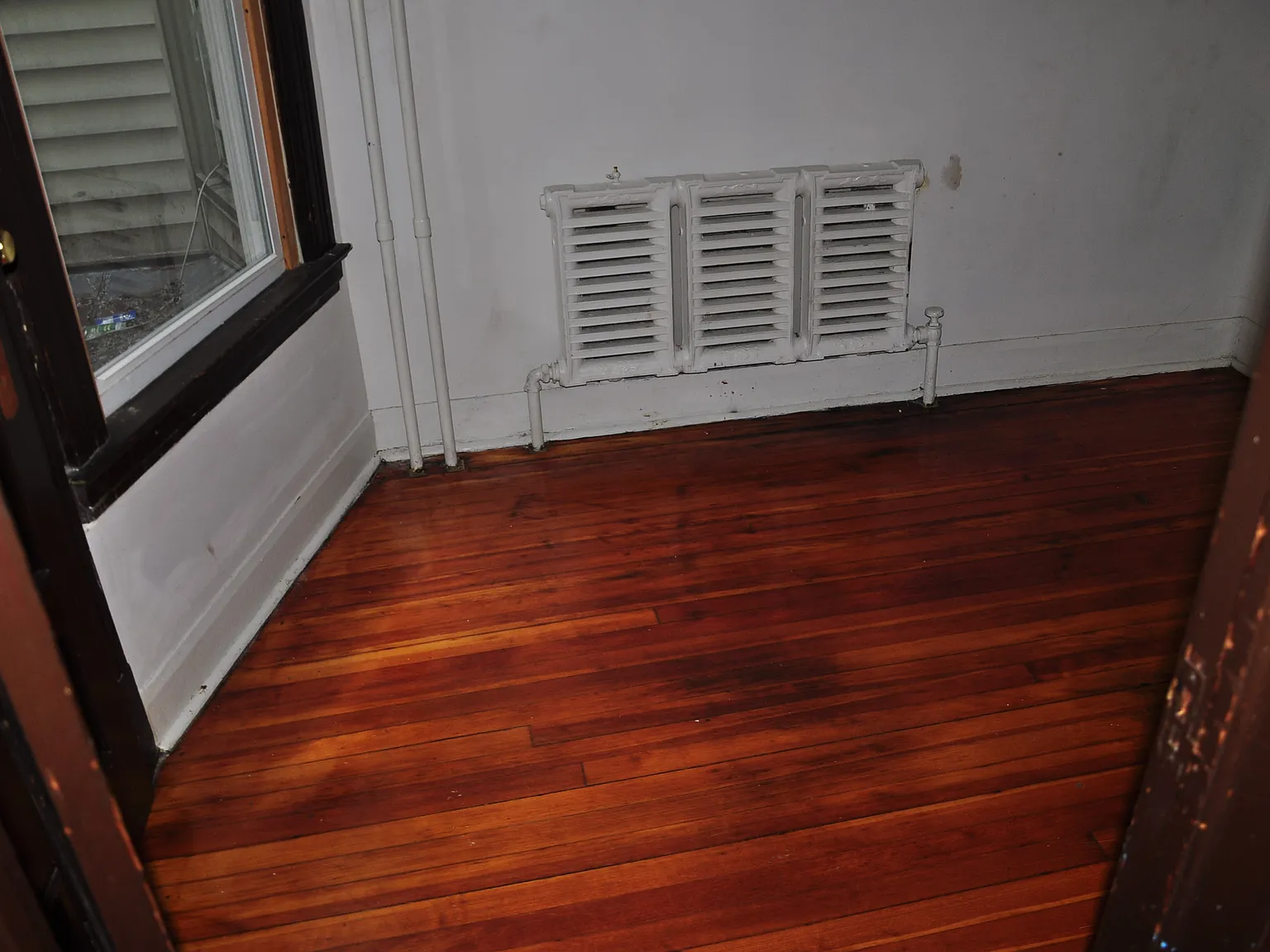 3 bed, 900 sqft, $1,850 — Photo 3